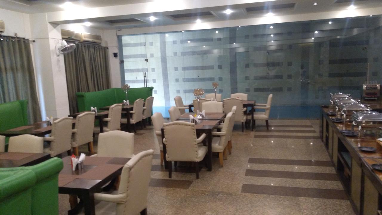 Hotel Bizzotel Gurgaon Exterior foto