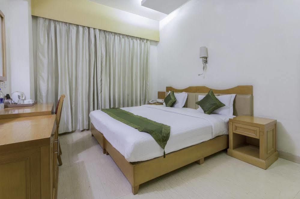 Hotel Bizzotel Gurgaon Exterior foto